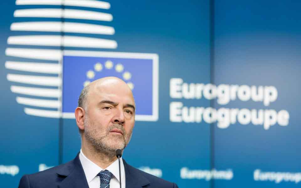 Moscovici calls for front-heavy measures to ease Greek debt
