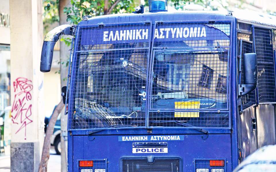 Thessaloniki police protest firebomb attacks