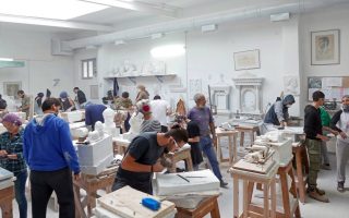 Tinos marble sculptors keep tradition alive