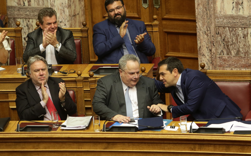 Greek gov’t survives vote of no confidence but loses an MP