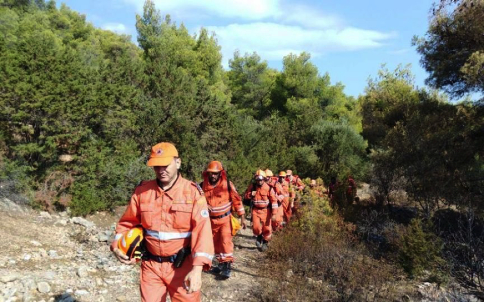 Cypriot crews in Greek fires on their way back