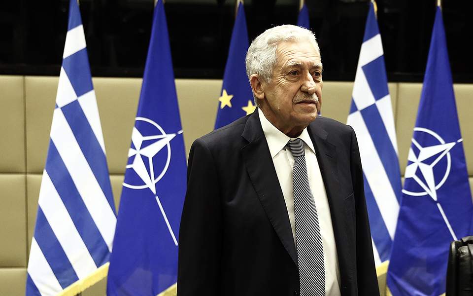 Pressure being exerted on Turkey over Greek soldiers, says Kouvelis