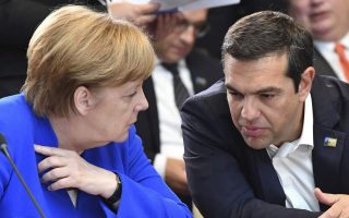 tsipras-raises-issue-of-detained-greek-soldiers-with-merkel