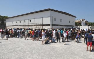 authorities-on-samos-object-to-plans-for-new-migrant-camp