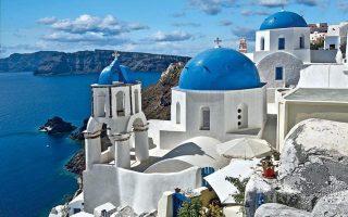 santorini-town-planning-official-comes-under-attack