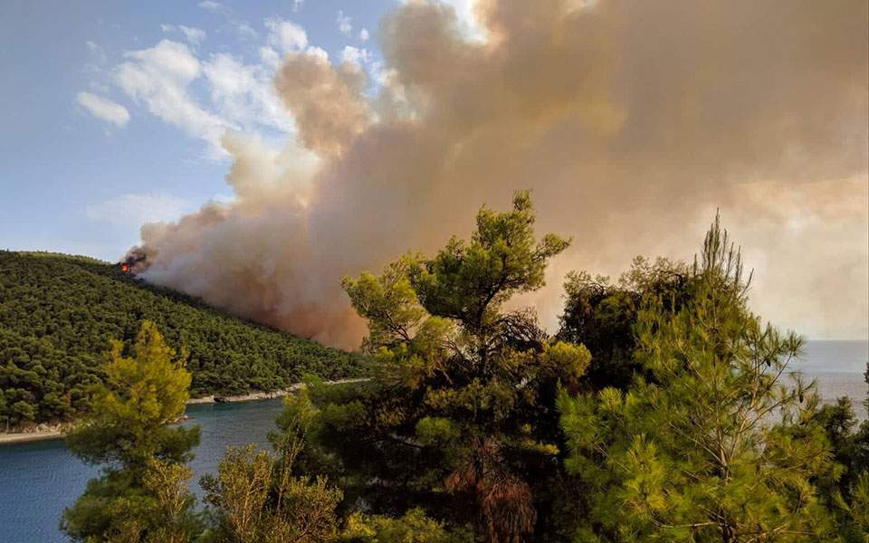 Large fire breaks out on Aegean island of Skopelos