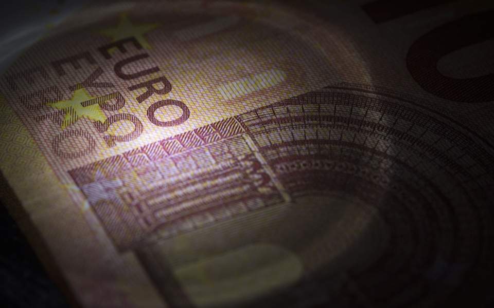 Greece sells 1.138 bln euros of 6-month T-bills