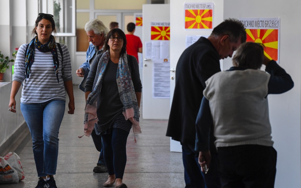 FYROM’s bid to join EU, NATO in limbo after vote, early poll possible