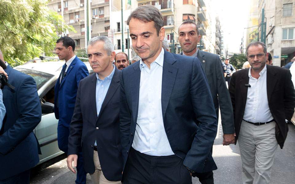 ND chief visits Omonia police station, vows to fight crime
