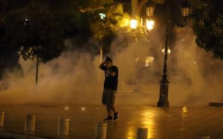 Anarchists attack police station in central Athens, injuring four