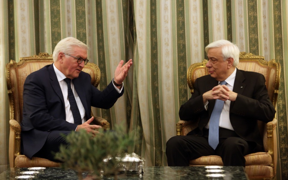 In joint article in Kathimerini, presidents Pavlopoulos and Steinmeier call for more unity in Europe