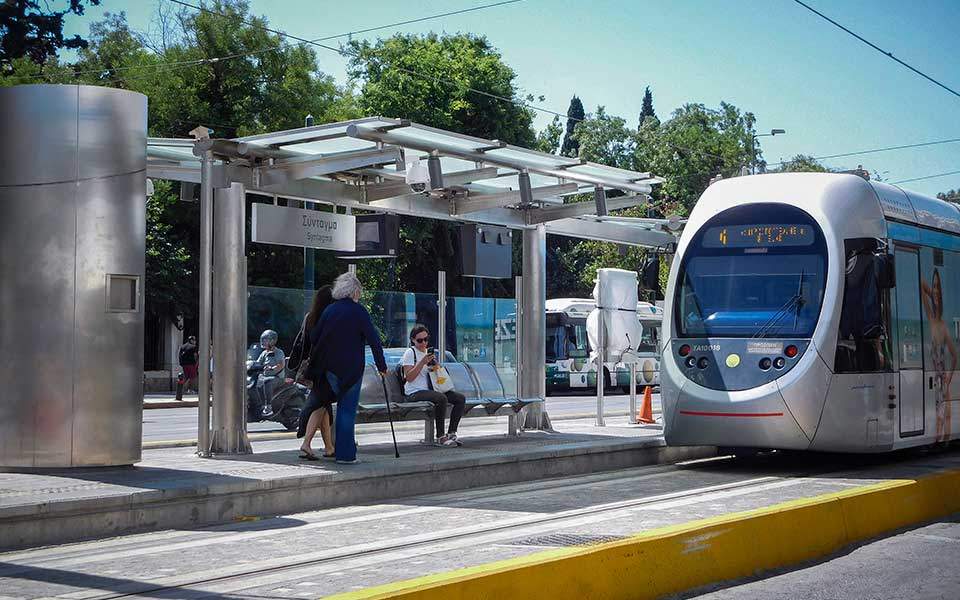 Syntagma tram affected by race on Saturday night