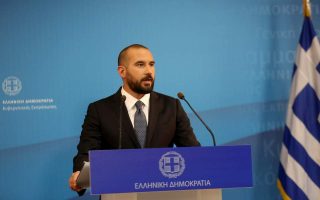Gov’t spokesman: ‘Yes’ vote in FYROM referendum positive, low turnout a concern