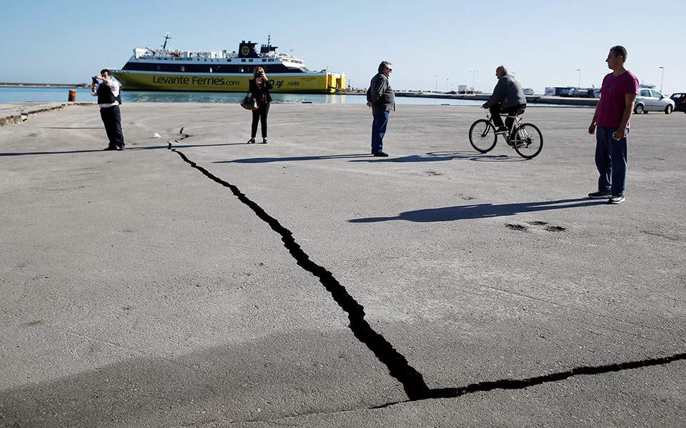Zakynthos quake prompts state of emergency