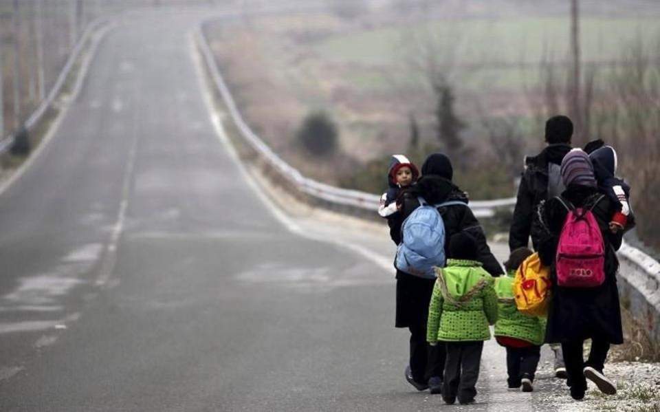 Migrant influx through Evros tripled last year, minister says