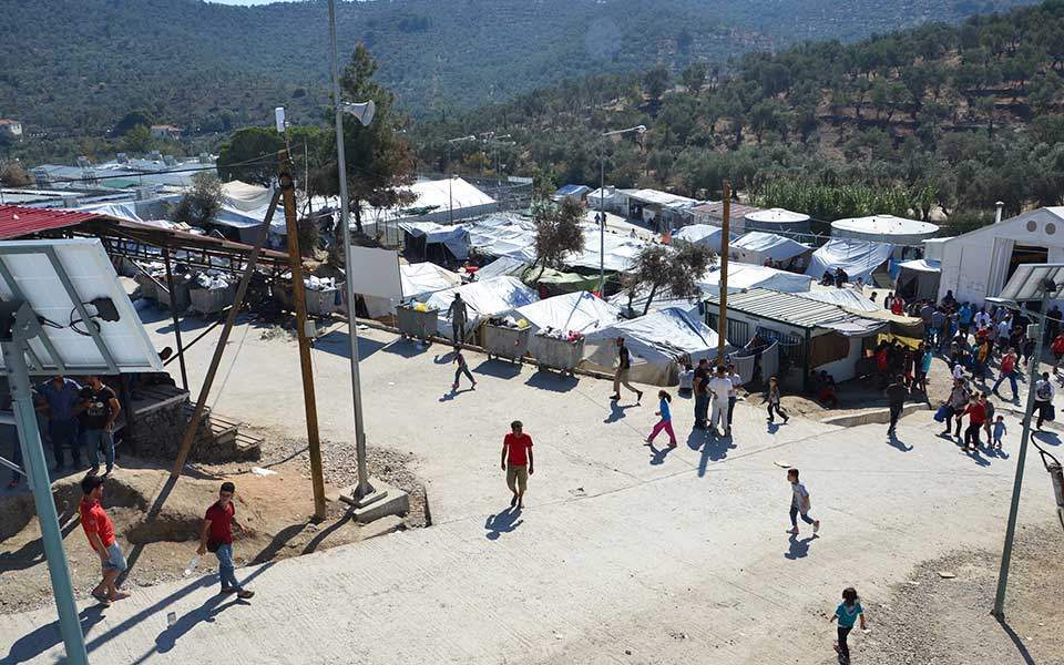 Moria migrant camp receives suspicious letter