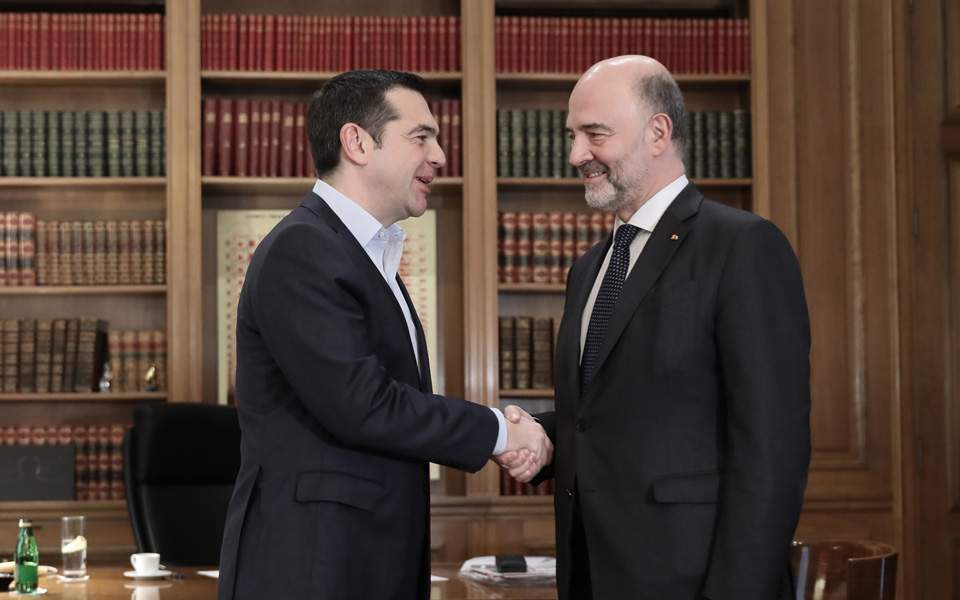 Moscovici hails Prespes accord in meeting with Tsipras