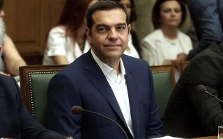 Tsipras announces 11 pct minimum wage increase