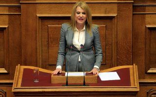 SYRIZA MP condemns ‘murderous’ firebombing at her house