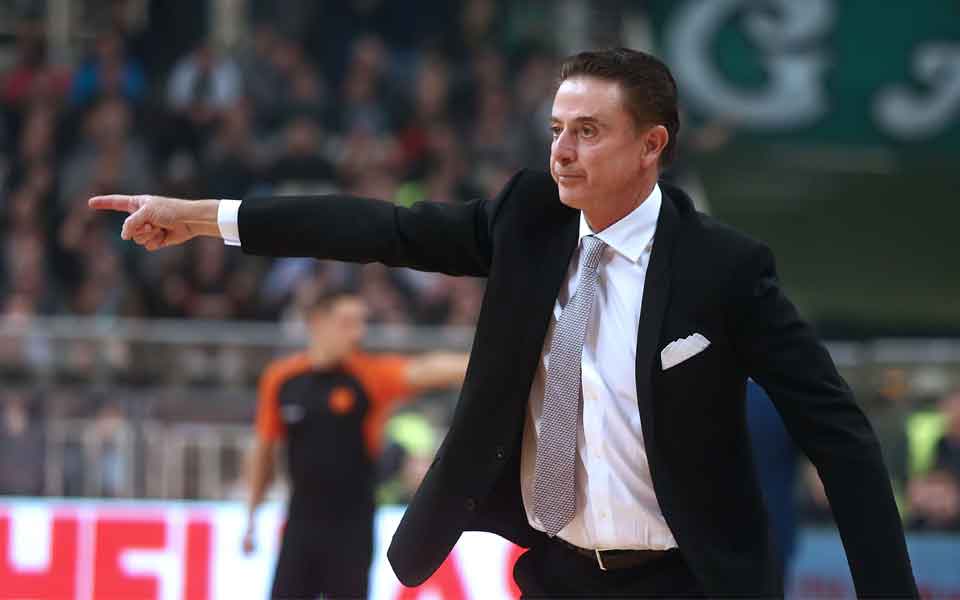 Pitino leaves Greece, seeking return to the NBA