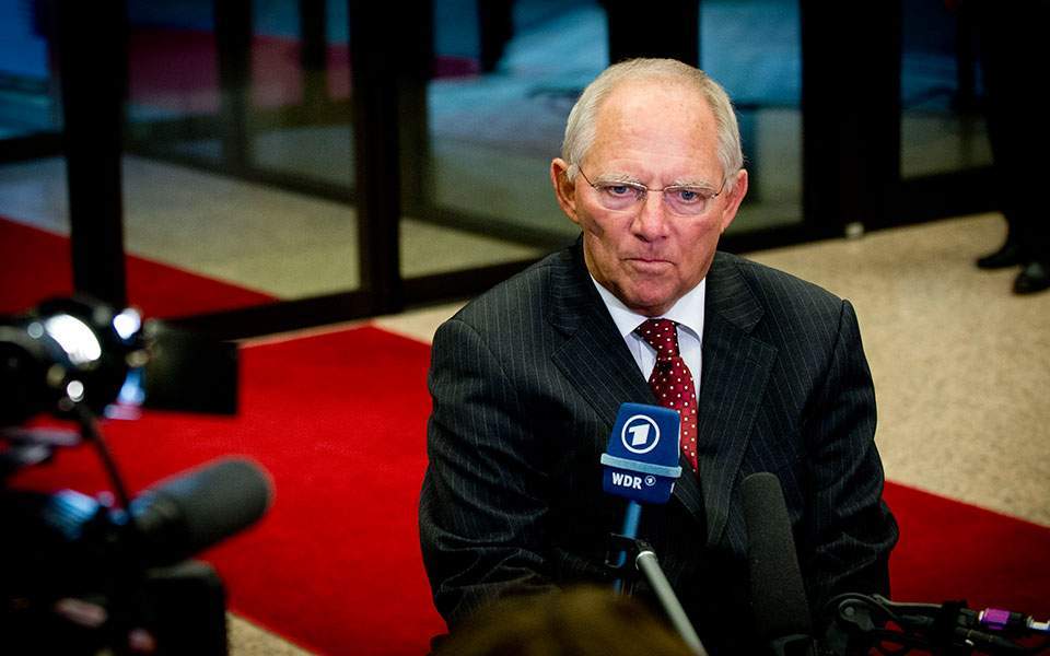 Schaeuble lauds Tsipras’ statesmanship in deal with North Macedonia