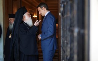 PM pledges support to archbishop of Albania