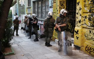Police arrest 16-year-old over Exarchia polling station attack