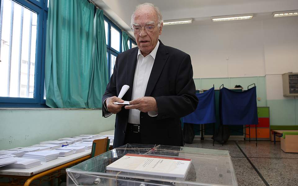 Leventis: ‘Wrong to give Mitsotakis an outright majority’