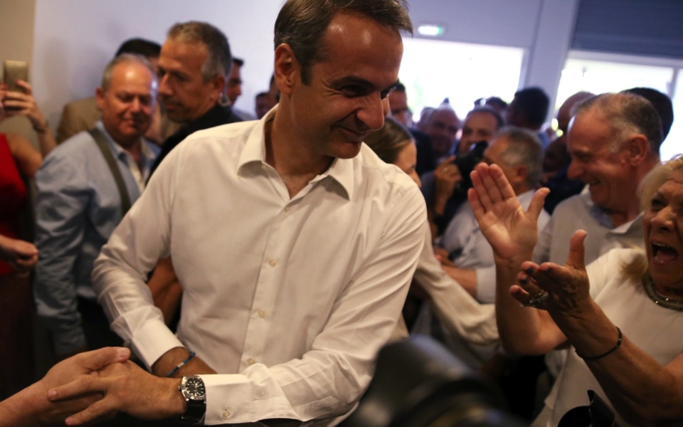 ND projected to achieve double-digit win over SYRIZA, according to final exit poll