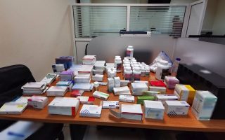Doctors arrested in Samos over bogus health certificates