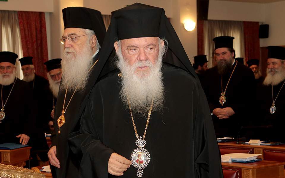 Greek Orthodox Church backs independence of Ukrainian Church