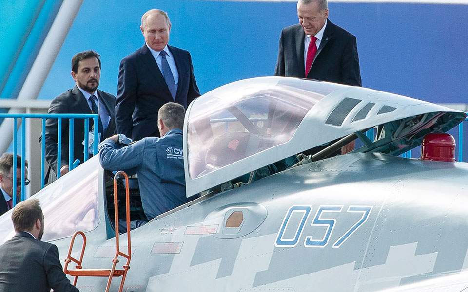 Erdogan opens air show in Russia