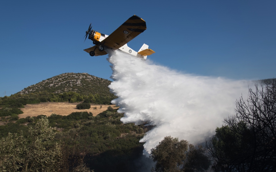 Greek authorities warn of high fire risk
