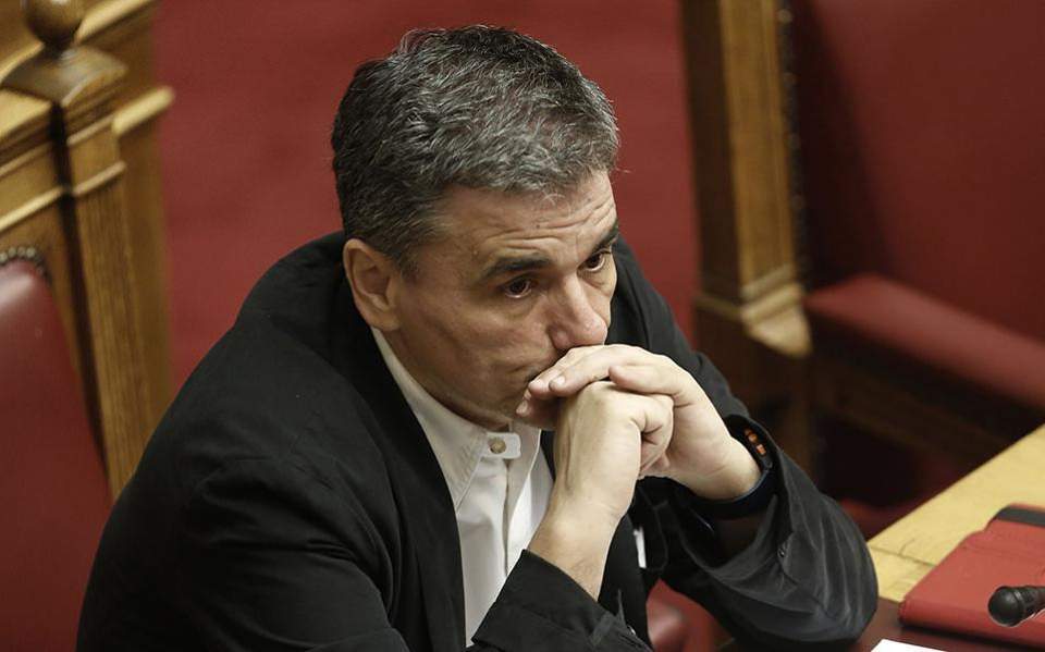Tsakalotos accuses ND gov’t of piggybacking on SYRIZA legacy