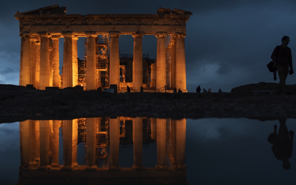 Autumn showers bathe Acropolis