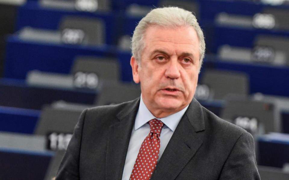 Avramopoulos says ‘urgent need’ to prevent irregular migrant departures from Turkey