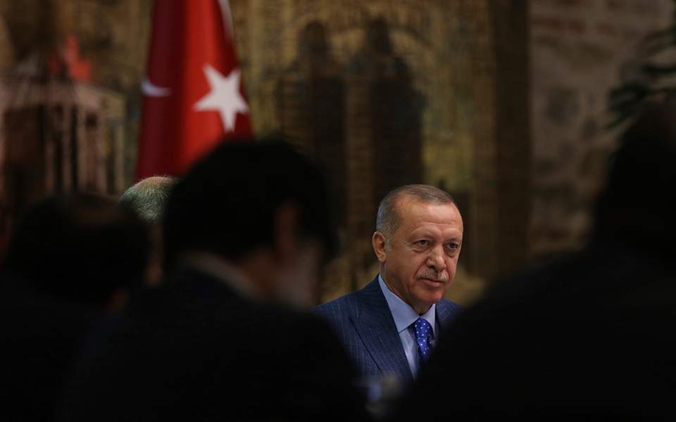Erdogan threatens Europe with refugee flood again over Syria ‘safe zone’
