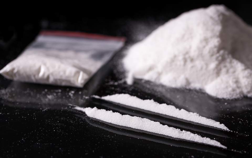 Police seizes large cocaine haul in drug trafficking ring bust
