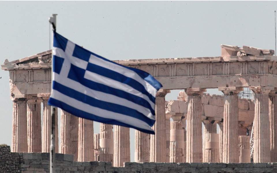Greece aims for strong economic growth, tax cuts in 2020