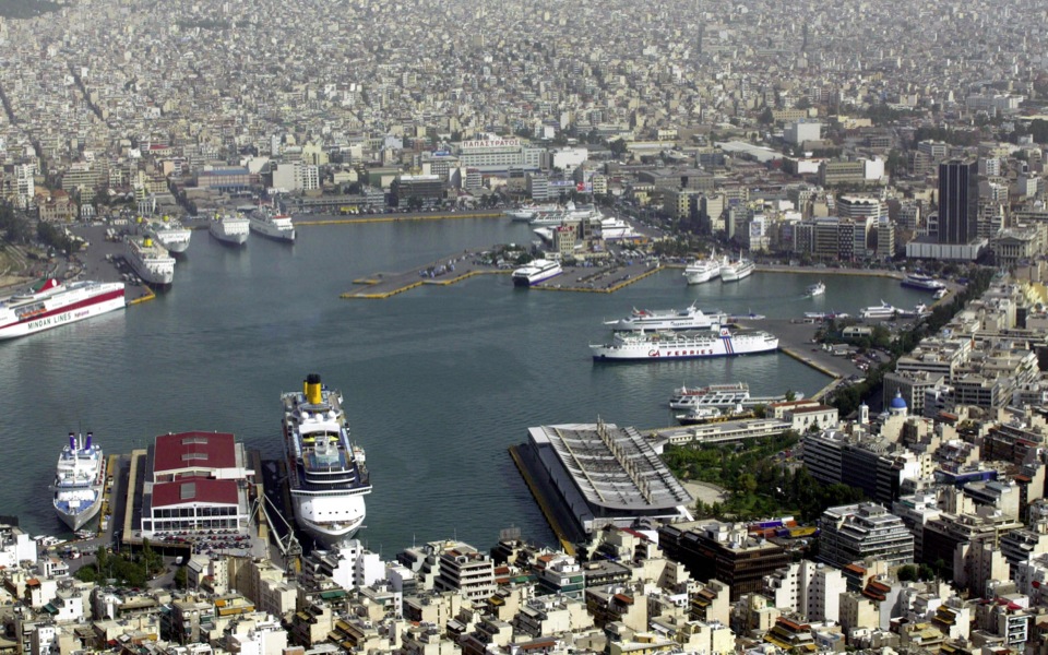 Cosco’s Piraeus plan approved, in part