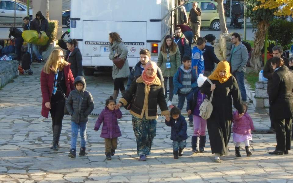 Minister says 20,000 refugees to be transferred from Greek islands by year-end