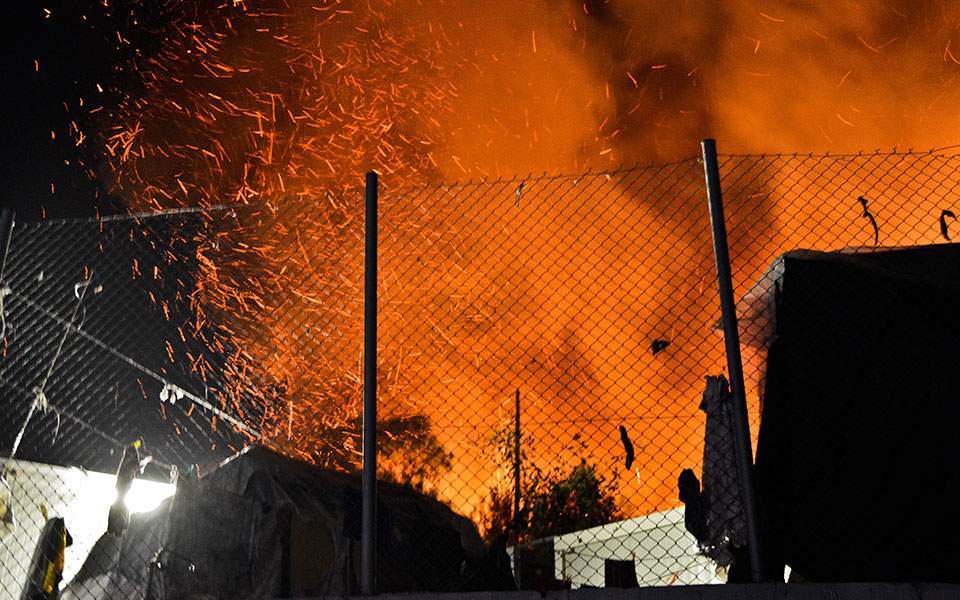 Samos mayor warns island at breaking point after migrant camp fire