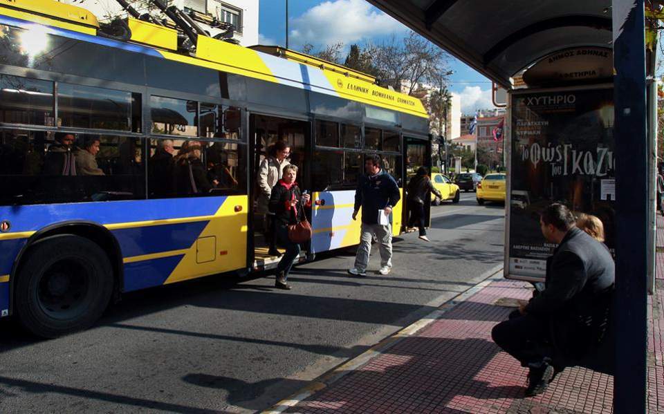 Athens trolley bus drivers hold 4-hour stoppage on Wednesday
