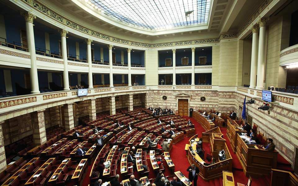 Proposal on vote of overseas Greeks submitted to parliamentary committee
