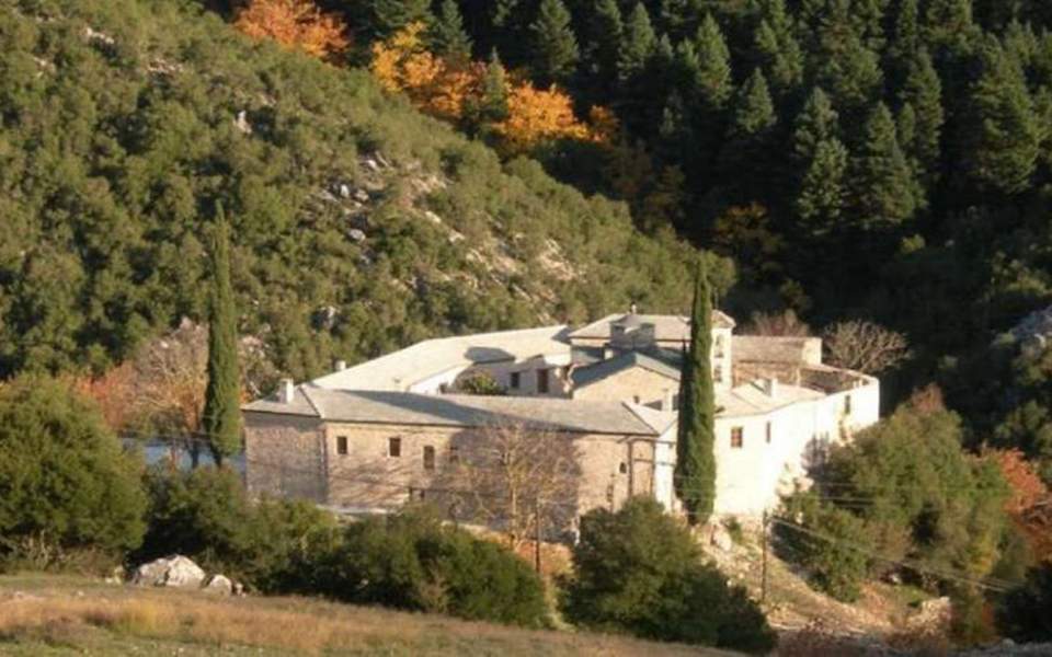 Metropolis of Ilia opens two monasteries to house Syrian refugees