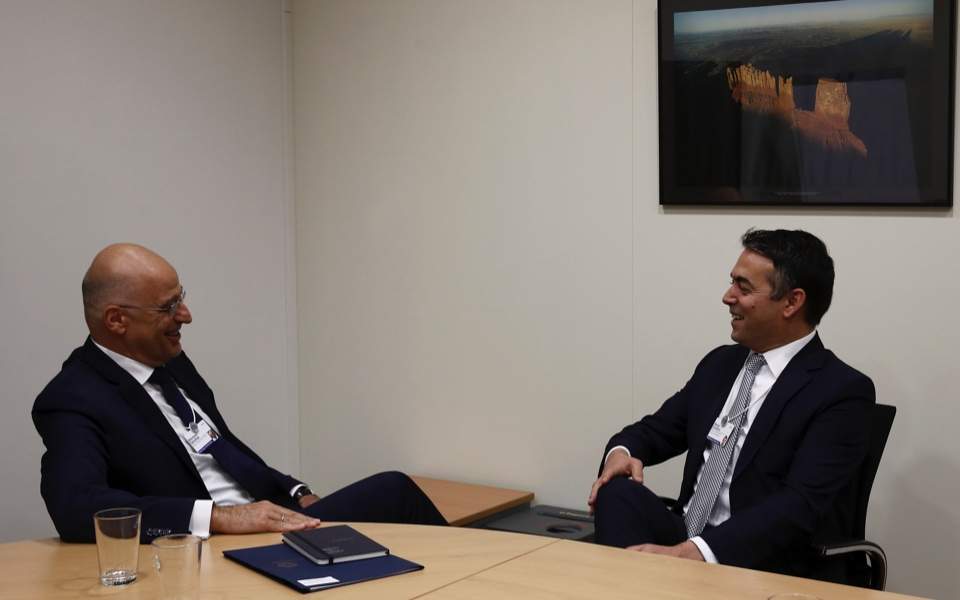 Greek FM to hold talks with Zaev, Dimitrov in Geneva