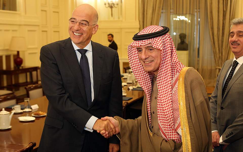 Dendias meets Saudi minister in Athens