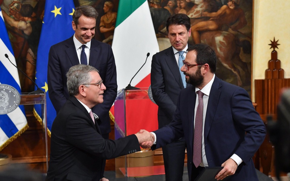 Greece, Italy sign MoU on energy cooperation
