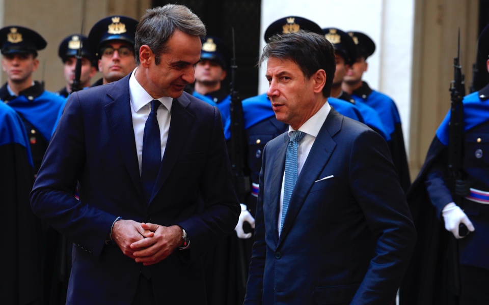 Bilateral ties, migration at top of the agenda as Mitsotakis meets Conte in Rome