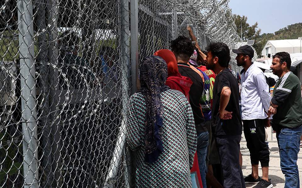 Five east Aegean islands reject plan for closed migrant centers